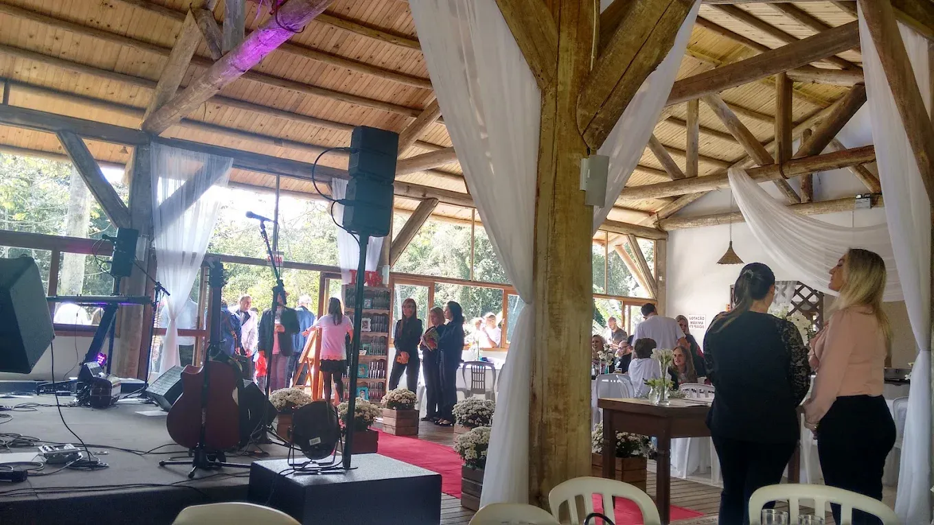 Spazio Imigrati – Restaurante e Eventos